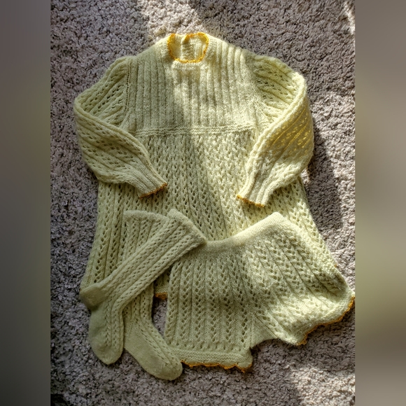 Kids Handmade Sweater 3pcs Sets Size 4 years old - NEW - Picture 2 of 7